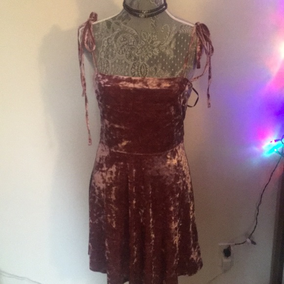 Forever 21 Dresses & Skirts - NEW ♥️Crushed Velvet Pink F21 Dress